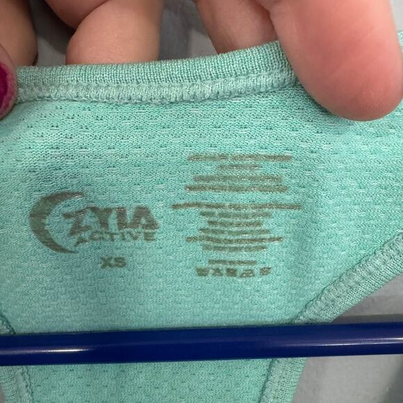 ZYIA Active Wear Racerback Tank Top Women's Size XS Spandex Blend Minty Green - Picture 4 of 5